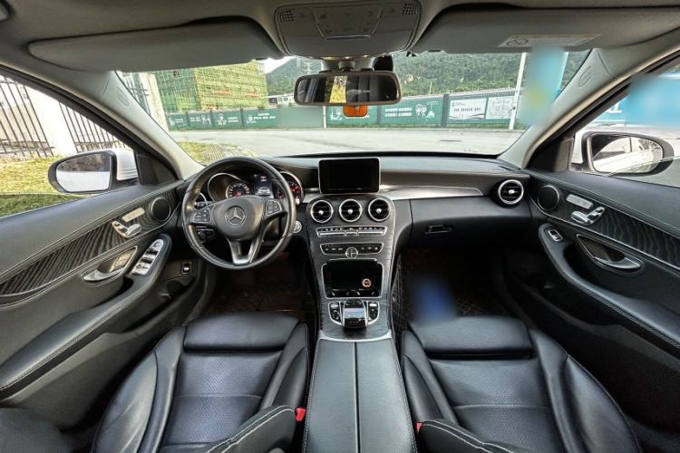 Used Mercedes-Benz C-Class 2017 Facelift C 200 L Sport Edition Interior 1