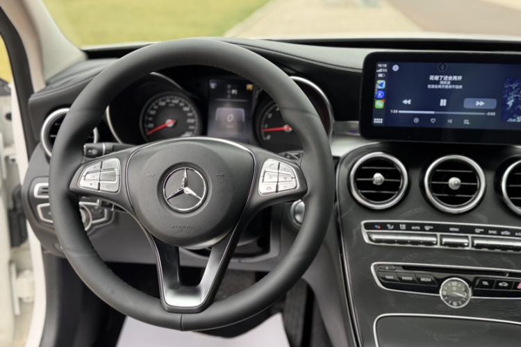 Used Mercedes-Benz C-Class 2017 C 180 L Sport Edition Interior 1
