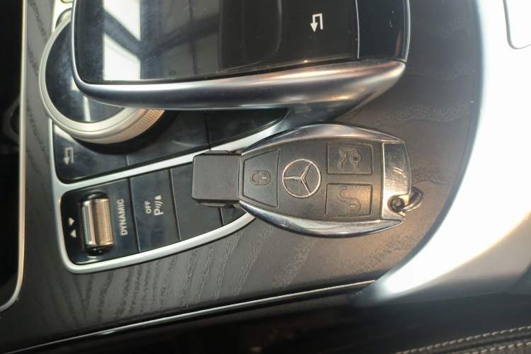 Used Mercedes-Benz C-Class 2017 Restyled C 180 L Fashion Edition Sport Version Interior 1