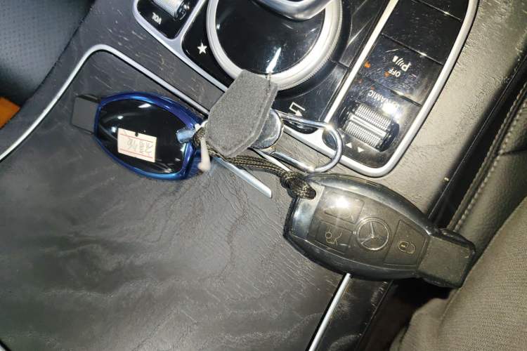 Used Mercedes-Benz C-Class 2017 C 180 L Sport Edition Interior 1