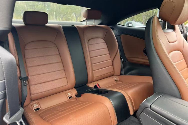 Used Mercedes-Benz C-Class 2017 C 200 4MATIC Coupe Interior 10