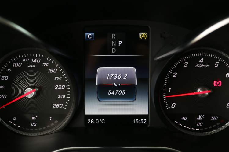 Used Mercedes-Benz C-Class 2017 Restyled C 200 Sport Edition Interior 2