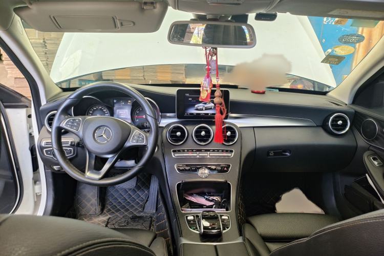 Used Mercedes-Benz C-Class 2017 Facelift C 200 L Sport Edition Interior 2