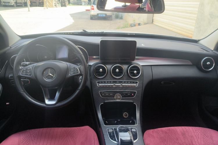 Used Mercedes-Benz C-Class 2017 Facelift C 200 L Sport Edition Interior 2