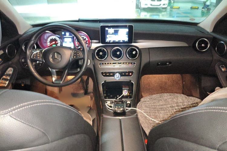 Used Mercedes-Benz C-Class 2017 Facelift C 200 L Sport Edition Interior 2