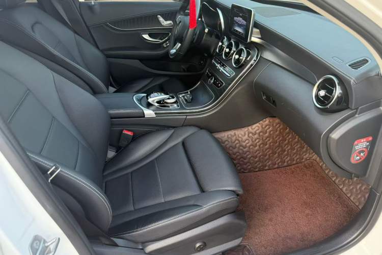 Used Mercedes-Benz C-Class 2017 Restyled C 180 L Fashion Edition Sport Version Interior 2