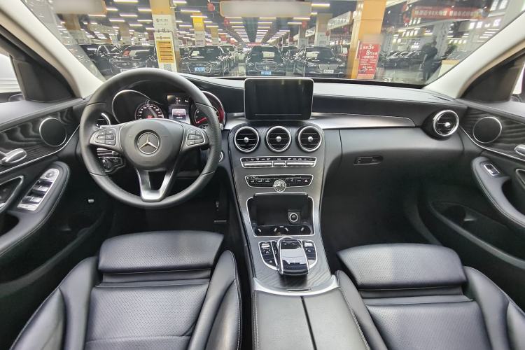 Used Mercedes-Benz C-Class 2017 Restyled C 180 L Fashion Edition Sport Version Interior 2