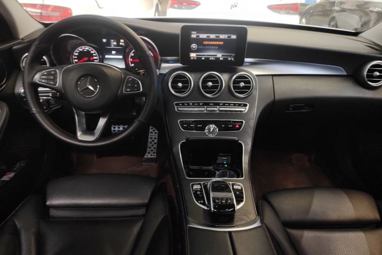 Used Mercedes-Benz C-Class 2017 C 180 Estate Interior 2