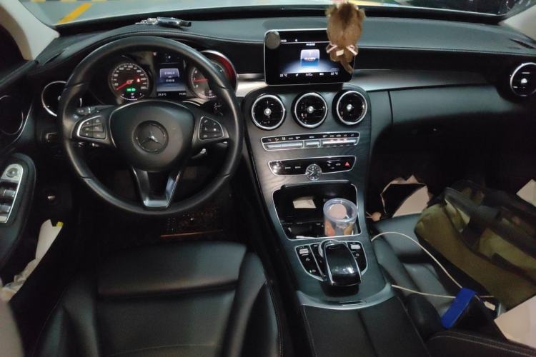 Used Mercedes-Benz C-Class 2017 Facelift C 200 L Sport Edition Interior 2