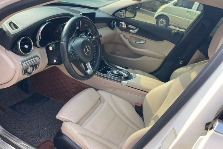 Used Mercedes-Benz C-Class 2017 C 200 L Sport Edition Interior 2
