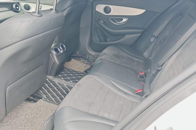Used Mercedes-Benz C-Class 2017 C 200 Sport Edition Interior 2