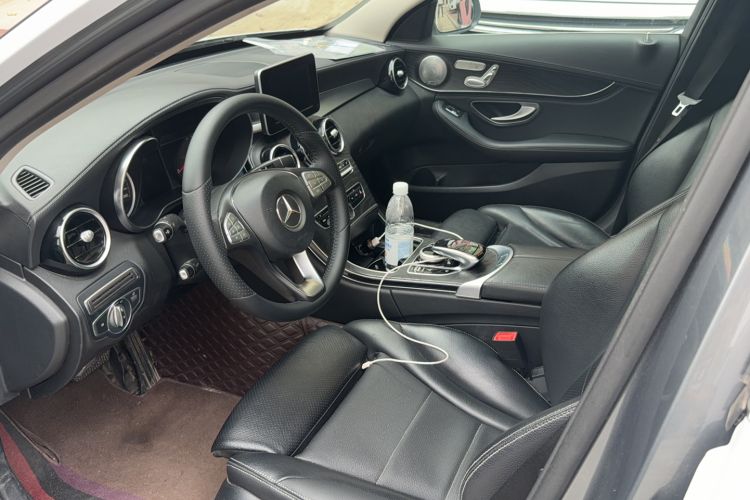 Used Mercedes-Benz C-Class 2017 Facelift C 200 L Sport Edition Interior 2