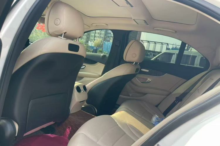 Used Mercedes-Benz C-Class 2017 C 200 L Sport Edition Interior 3