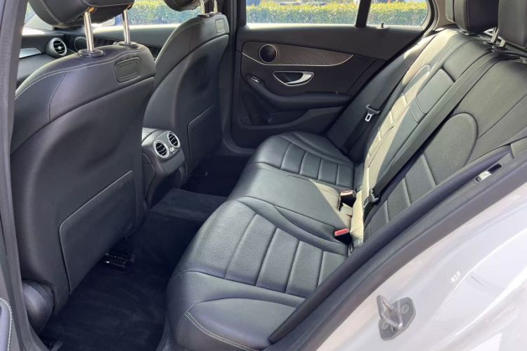 Used Mercedes-Benz C-Class 2017 C 200 station wagon Interior 3