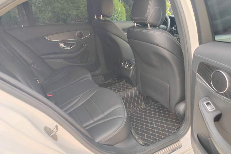 Used Mercedes-Benz C-Class 2017 Restyled C 180 L Fashion Edition Sport Version Interior 4