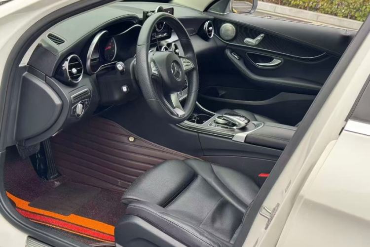 Used Mercedes-Benz C-Class 2017 C 180 L Sport Edition Interior 4