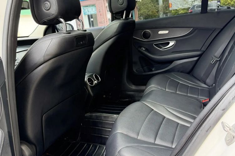 Used Mercedes-Benz C-Class 2017 C 200 L Sport Edition Interior 5