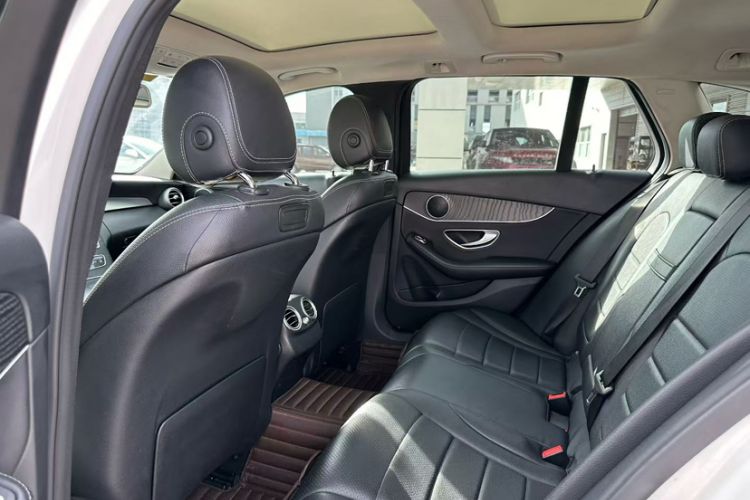 Used Mercedes-Benz C-Class 2017 C 200 station wagon Interior 7