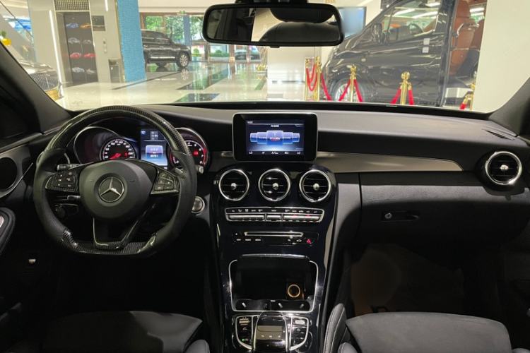 Used Mercedes-Benz C-Class 2017 C 200 Sport Edition Interior 8