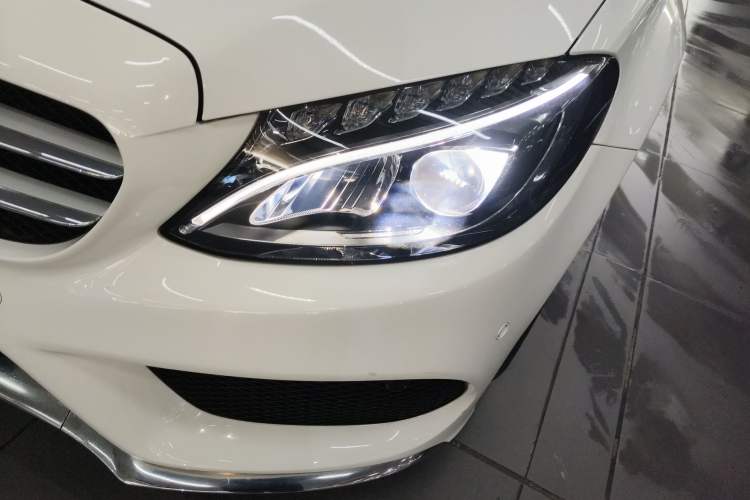 Used Mercedes-Benz C-Class 2017 Restyled C 180 L Fashion Edition Sport Version Left Front Headlight