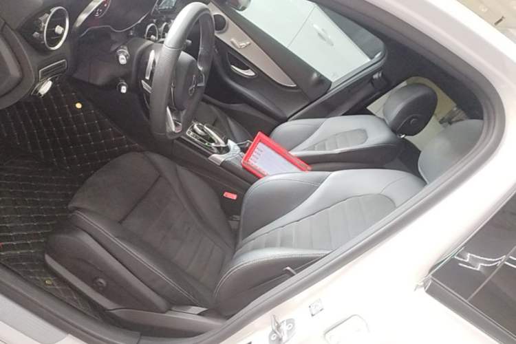 Used Mercedes-Benz C-Class 2017 Restyled C 200 Sport Edition Left Front Seat