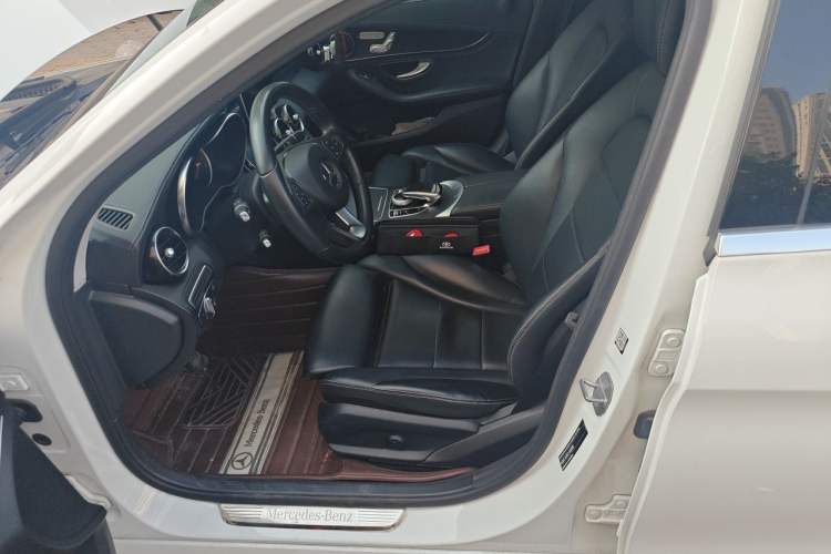 Used Mercedes-Benz C-Class 2017 Facelift C 200 L Sport Edition Left Front Seat