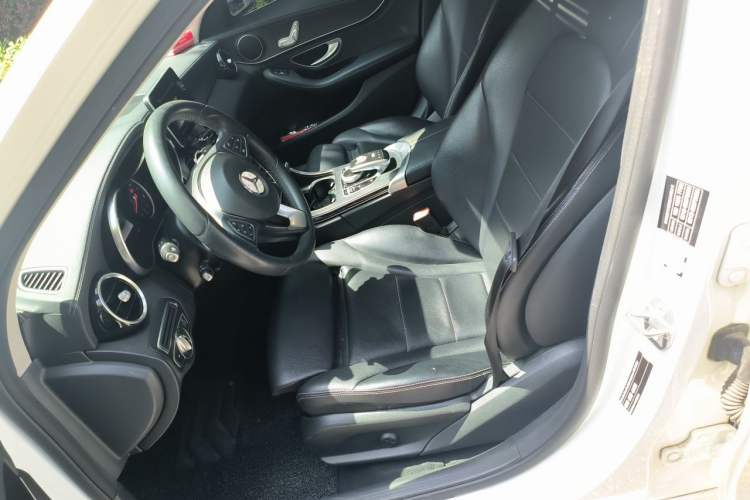 Used Mercedes-Benz C-Class 2017 Restyled C 180 L Fashion Edition Sport Version Left Front Seat