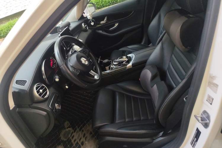 Used Mercedes-Benz C-Class 2017 Facelifted C 180 L Stylish Edition Left Front Seat