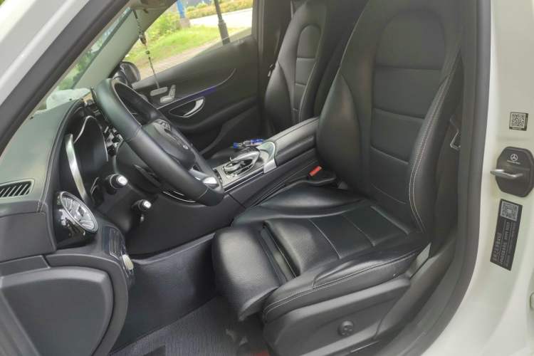 Used Mercedes-Benz C-Class 2017 Facelift C 200 L Sport Edition Left Front Seat