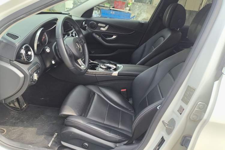 Used Mercedes-Benz C-Class 2017 Facelift C 200 L Sport Edition Left Front Seat