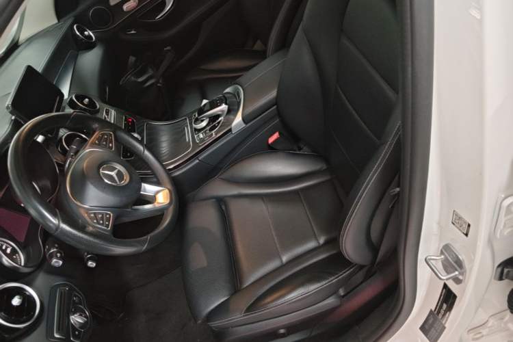 Used Mercedes-Benz C-Class 2017 Facelift C 200 L Sport Edition Left Front Seat