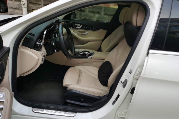 Used Mercedes-Benz C-Class 2017 Facelift C 200 L Sport Edition Left Front Seat