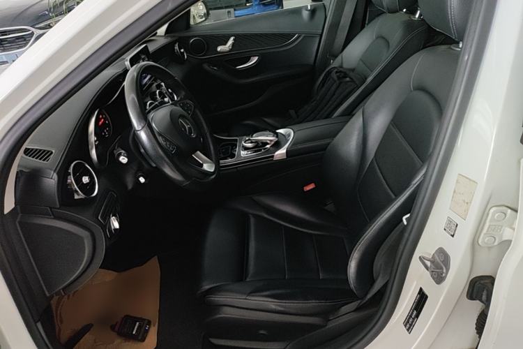 Used Mercedes-Benz C-Class 2017 Restyled C 180 L Fashion Edition Sport Version Left Front Seat