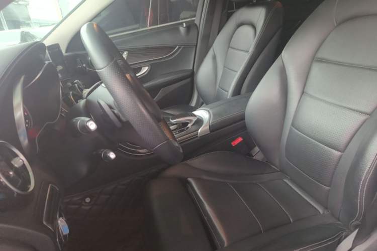 Used Mercedes-Benz C-Class 2017 Facelift C 200 L Sport Edition Left Front Seat