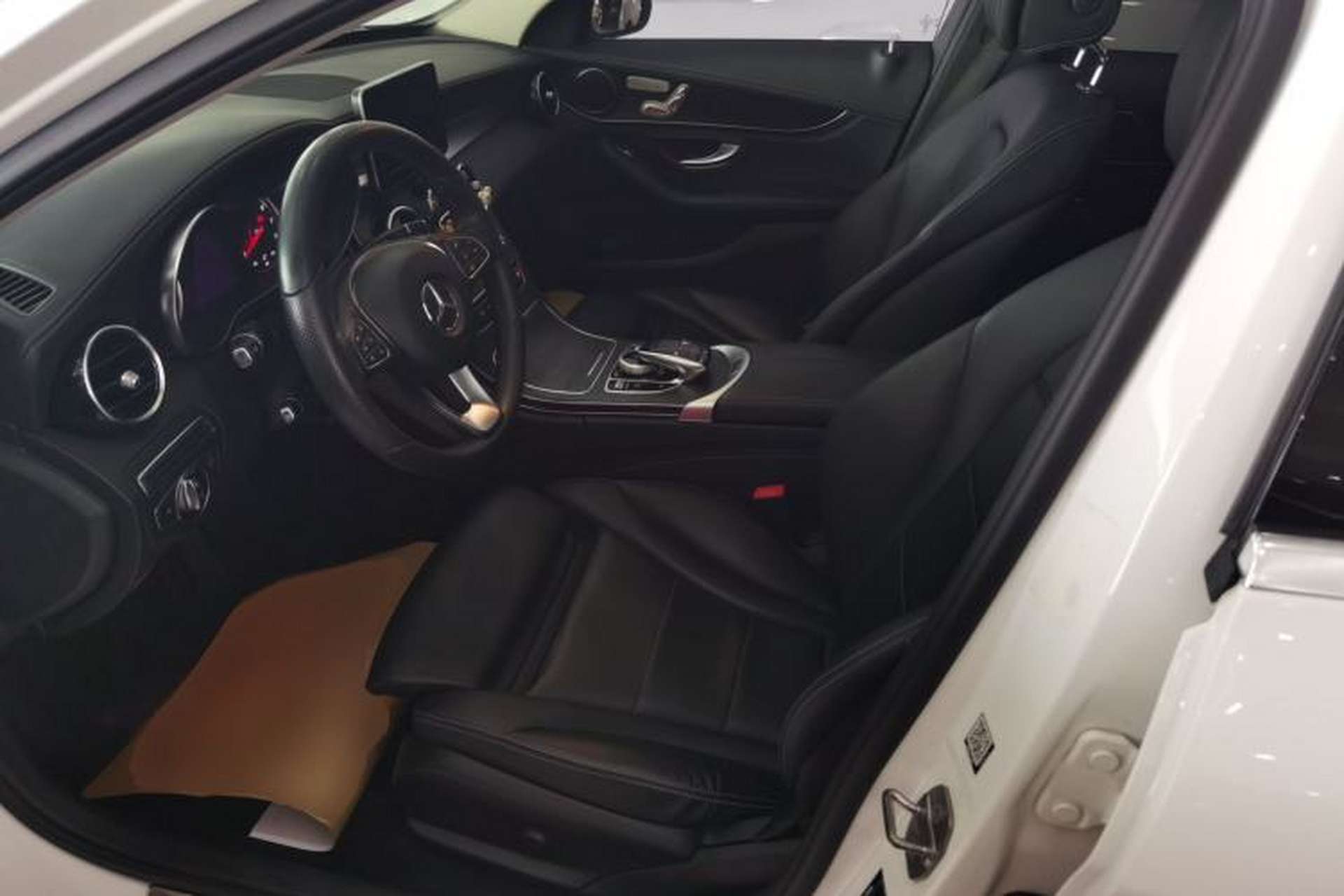 Used Mercedes-Benz C-Class 2017 C 200 L Sport Edition Left Front Seat