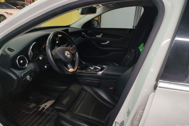 Used Mercedes-Benz C-Class 2017 Restyled C 180 L Fashion Edition Sport Version Left Front Seat
