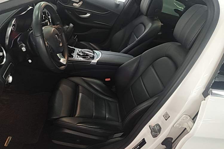 Used Mercedes-Benz C-Class 2017 Facelift C 200 L Sport Edition Left Front Seat