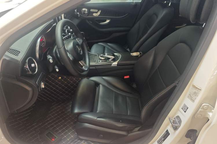 Used Mercedes-Benz C-Class 2017 Facelift C 200 L Sport Edition Left Front Seat
