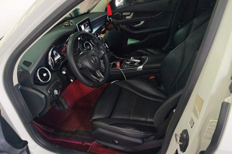 Used Mercedes-Benz C-Class 2017 Facelift C 200 L Sport Edition Left Front Seat