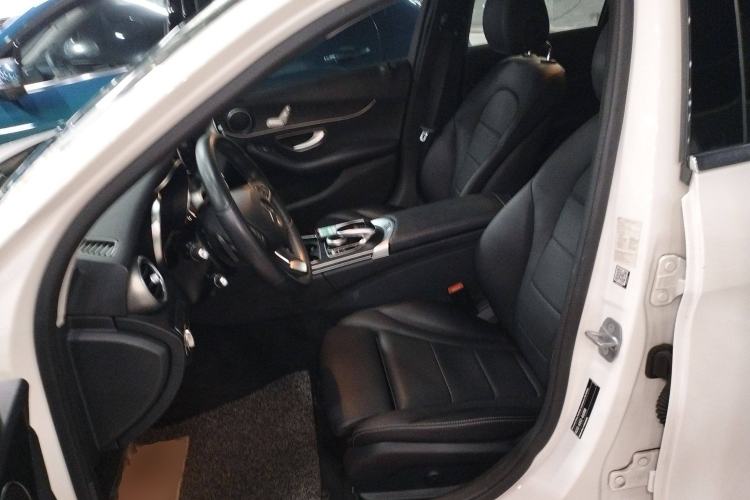 Used Mercedes-Benz C-Class 2017 C 200 station wagon Left Front Seat