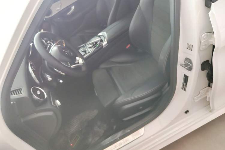 Used Mercedes-Benz C-Class 2017 Restyled C 200 Sport Edition Left Front Seat