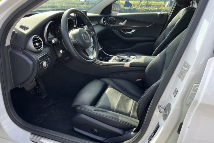 Used Mercedes-Benz C-Class 2017 C 200 station wagon Left Front Seat