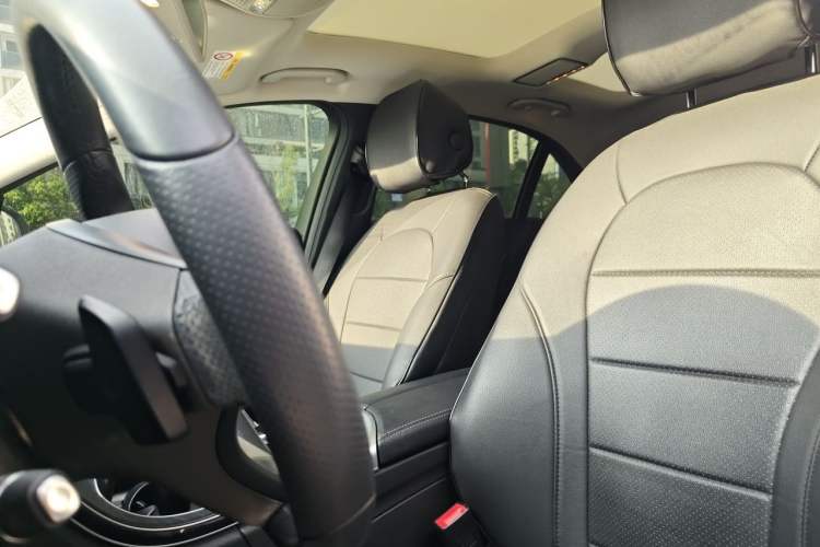 Used Mercedes-Benz C-Class 2017 Facelift C 200 L Sport Edition Left Front Seat