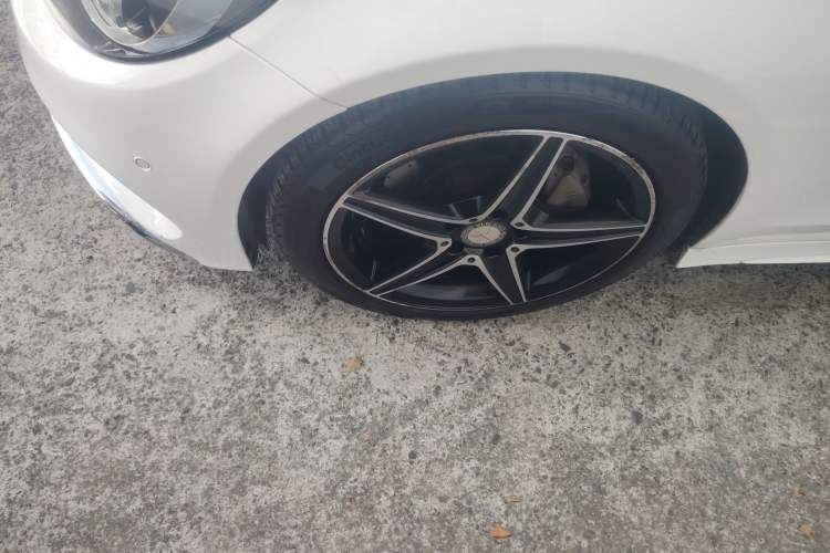 Used Mercedes-Benz C-Class 2017 C 200 Coupe Left Front Wheel Hub