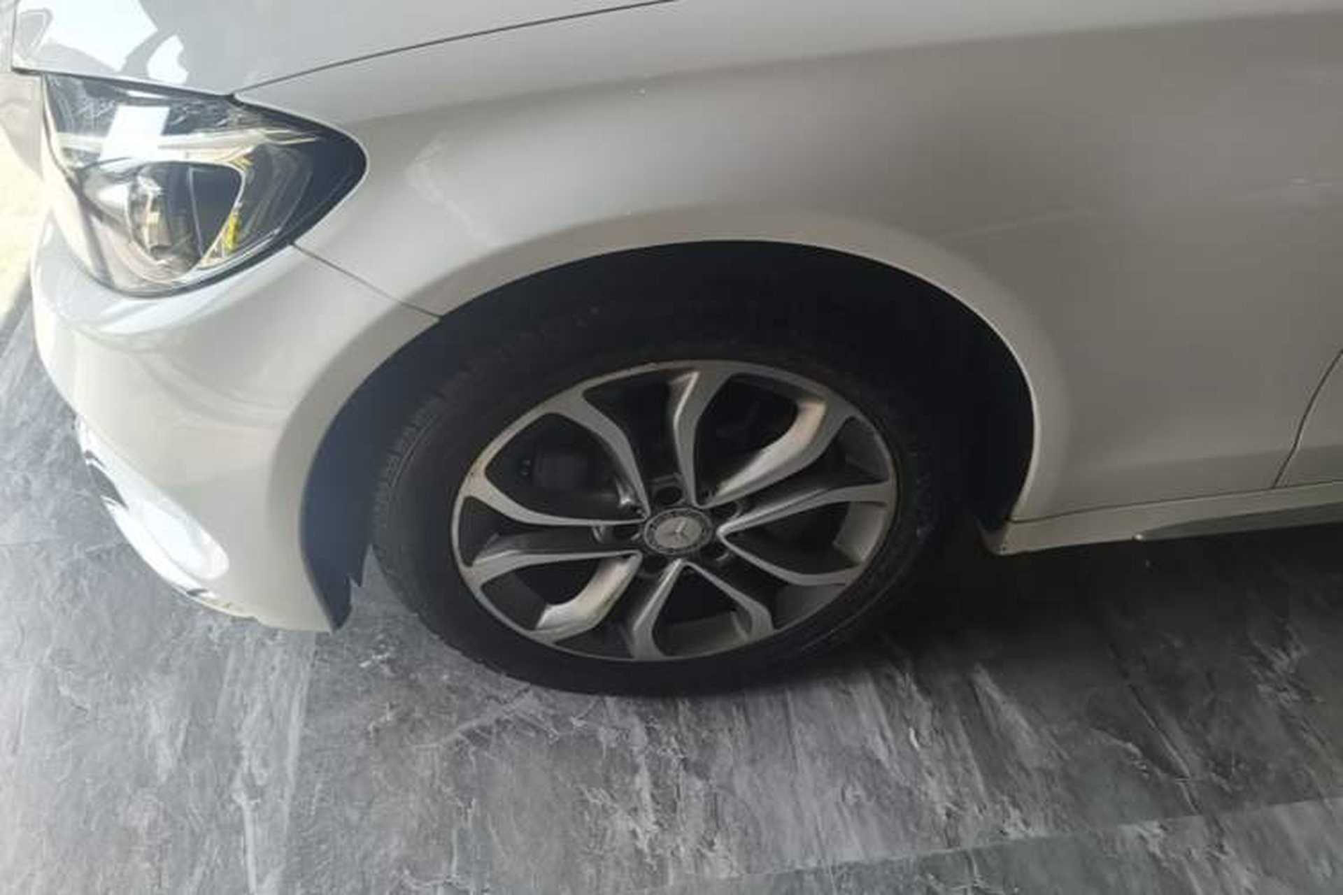 Used Mercedes-Benz C-Class 2017 Revised C 180 L Dynamic Sports Edition Left Front Wheel Hub