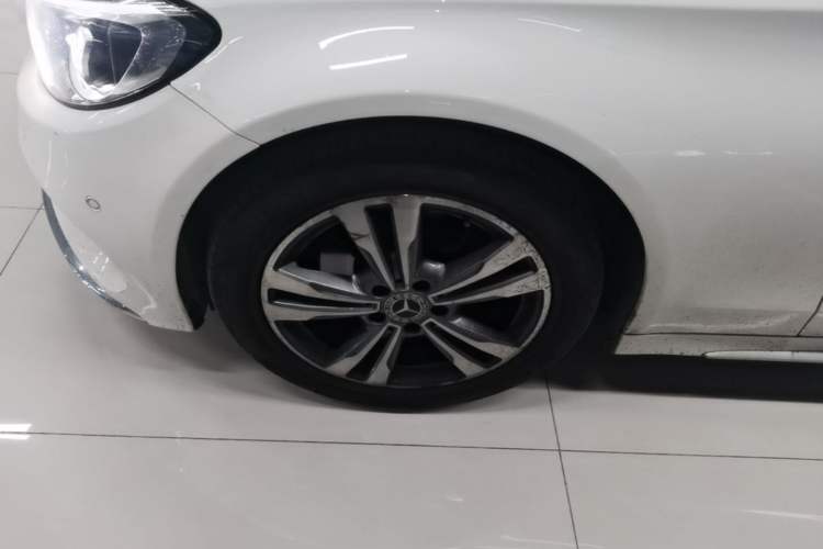 Used Mercedes-Benz C-Class 2017 Facelift C 200 L Sport Edition Left Front Wheel Hub