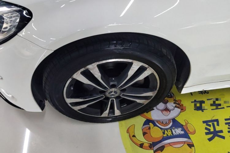 Used Mercedes-Benz C-Class 2017 Restyled C 200 Sport Edition Left Front Wheel Hub