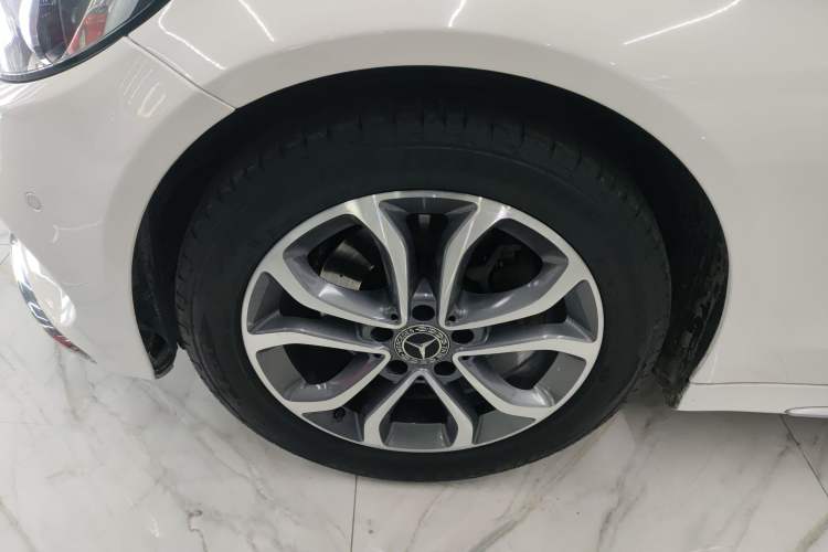 Used Mercedes-Benz C-Class 2017 Restyled C 180 L Fashion Edition Sport Version Left Front Wheel Hub
