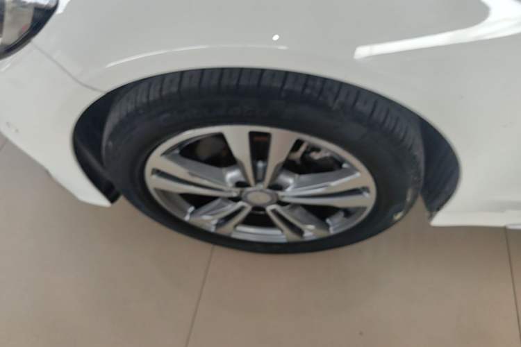 Used Mercedes-Benz C-Class 2017 C 200 L Sport Edition Left Front Wheel Hub