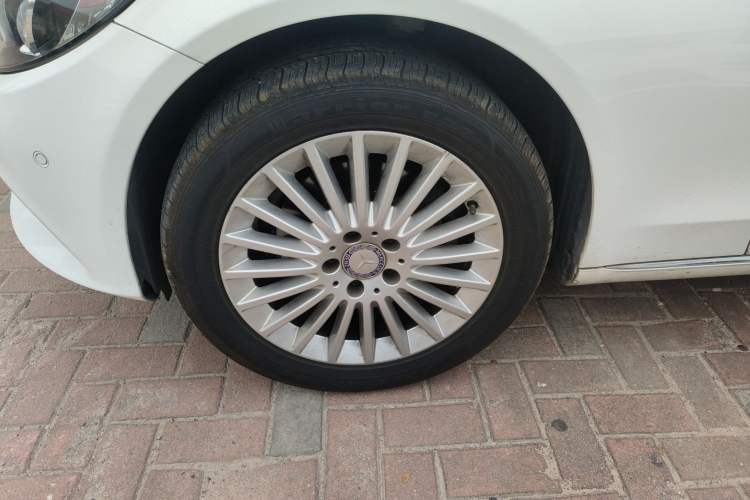 Used Mercedes-Benz C-Class 2017 C 180 L Left Front Wheel Hub